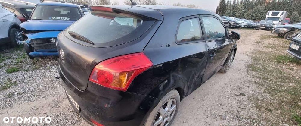 Kia Ceed - 5