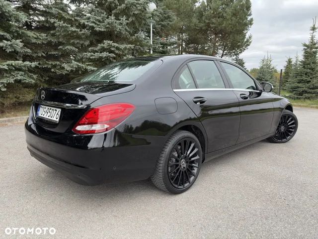 Mercedes-Benz Klasa C 180 (BlueEFFICIENCY) - 3