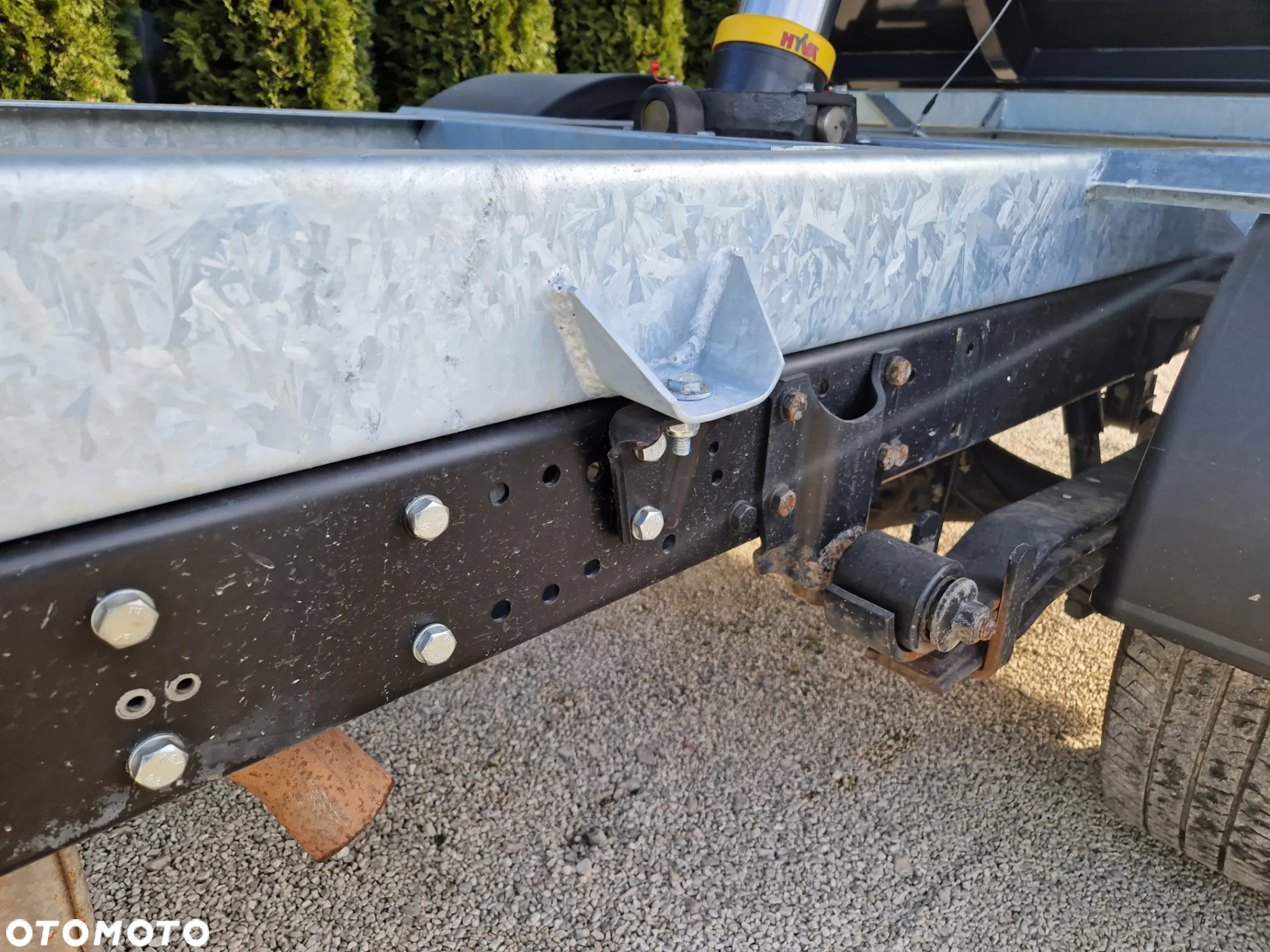 Nissan Cabstar 3.0 - 12