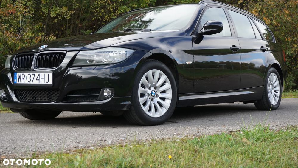 BMW Seria 3 2011 photo 2