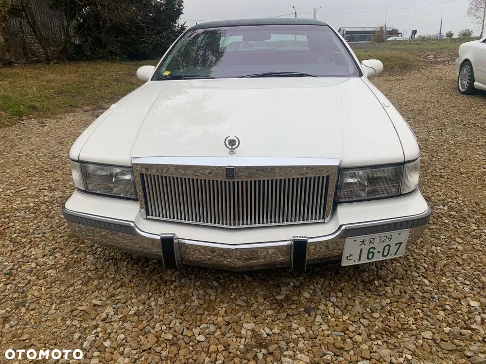 Cadillac Fleetwood 5.7 STD - 21