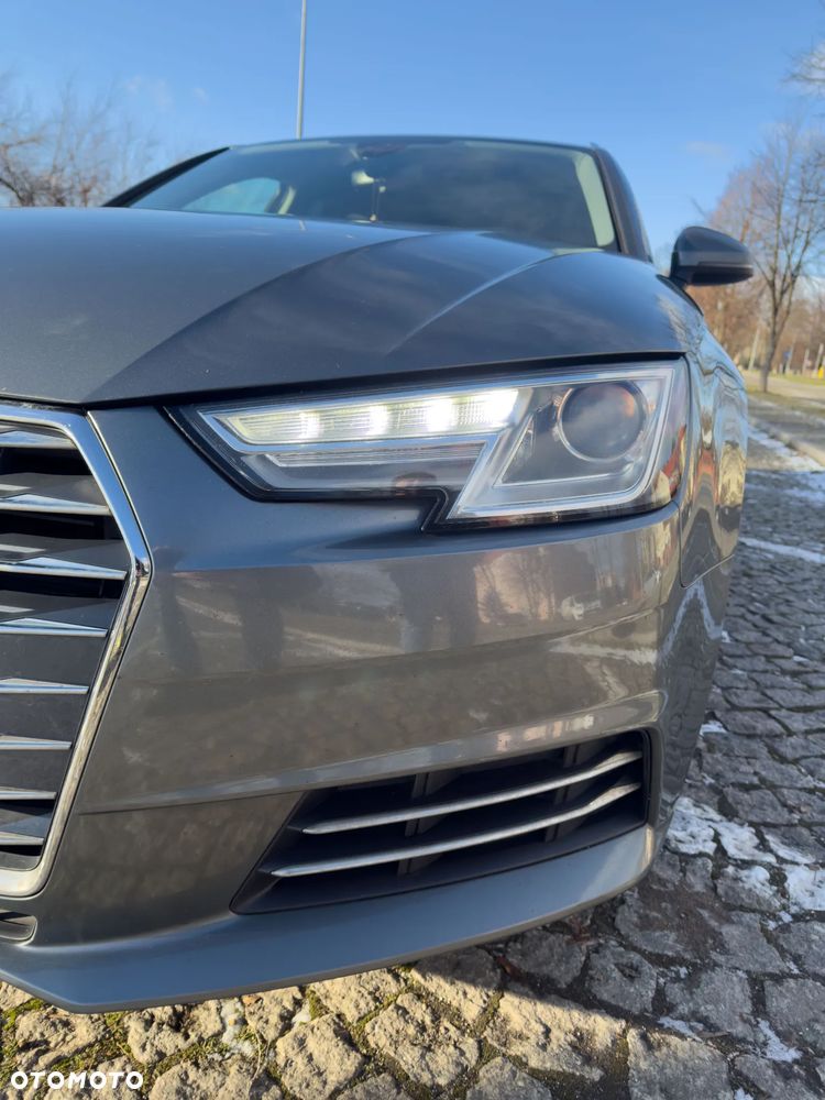 Audi A4 Avant 2.0 TDI S tronic - 2