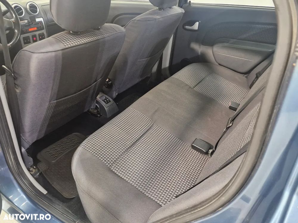 Dacia Logan 1.6 16V Prestige - 15