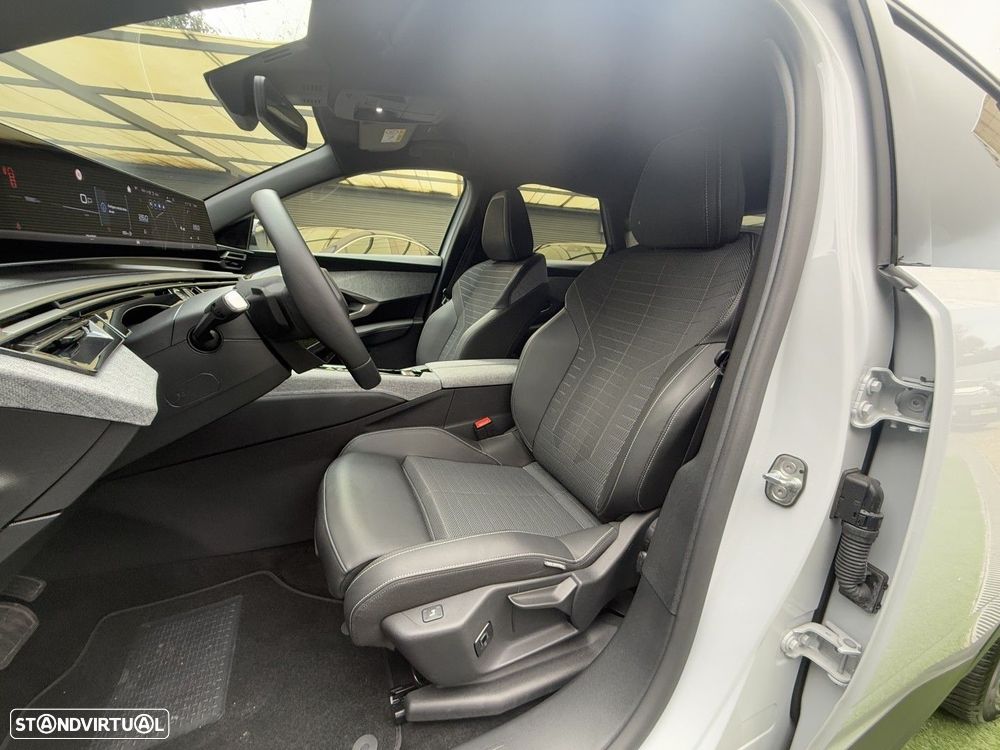 Peugeot 3008 1.2 Hybrid Allure e-DCS6 - 24