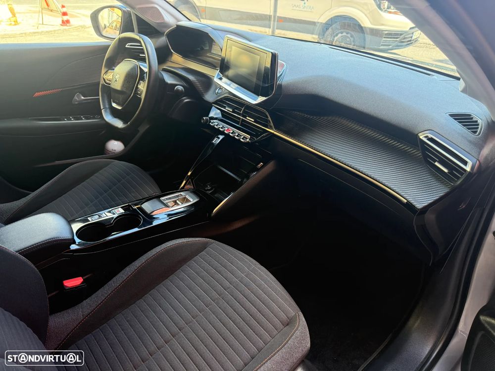 Peugeot e-208 E-Style - 16