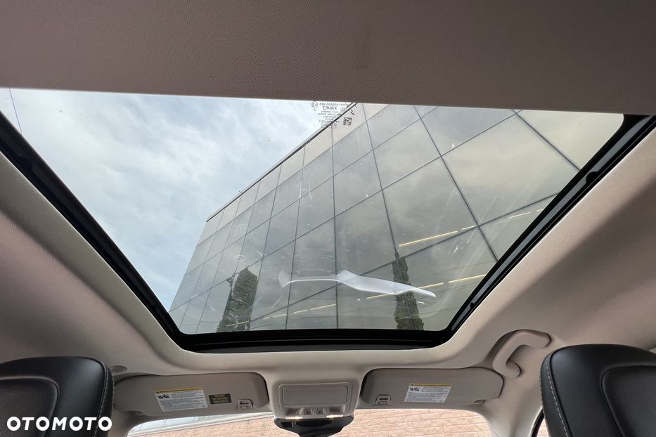 Ford Kuga 2.5 FHEV AWD Titanium - 9
