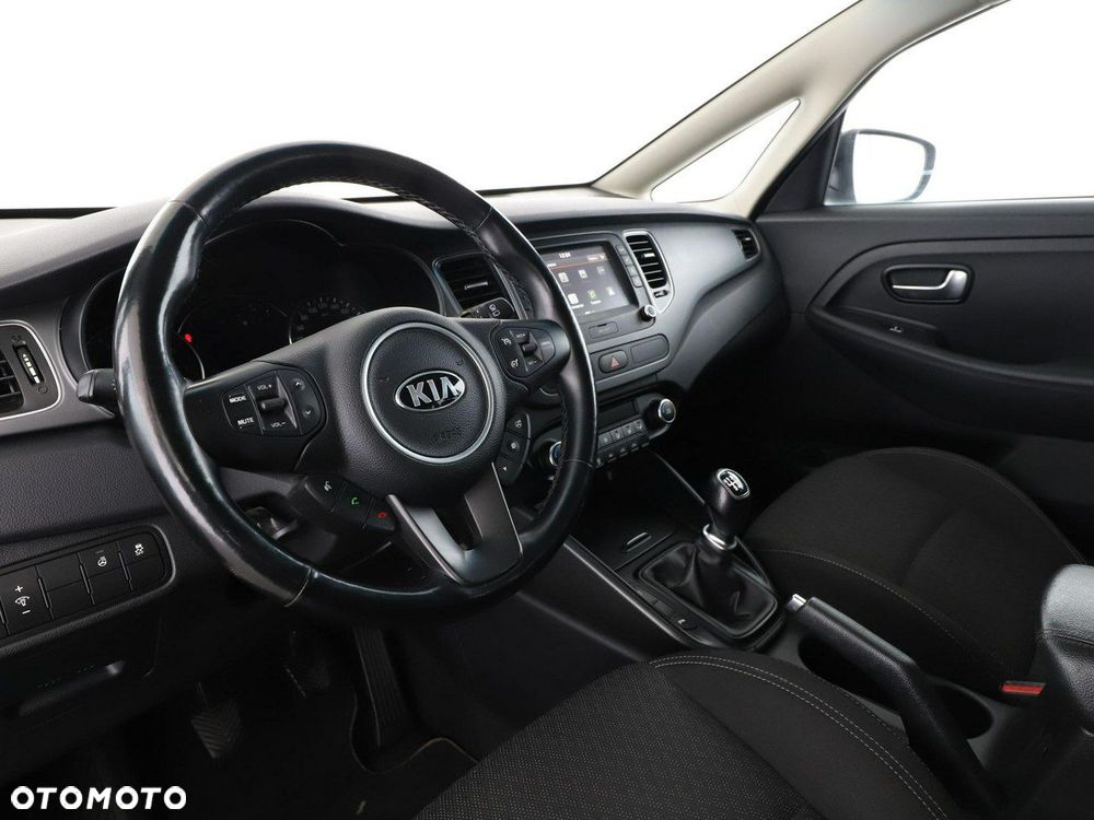 Kia Carens 1.6 GDI Dream-Team Edition - 15