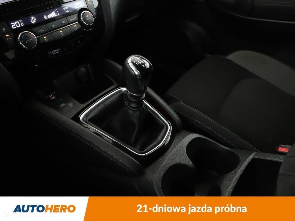 Nissan Qashqai 1.2 DIG-T N-Connecta - 25
