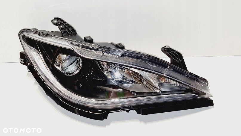 REFLEKTOR PRAWY LAMPA CHRYSLER PACIFICA 17- SOCZEWKA Z LED - 2
