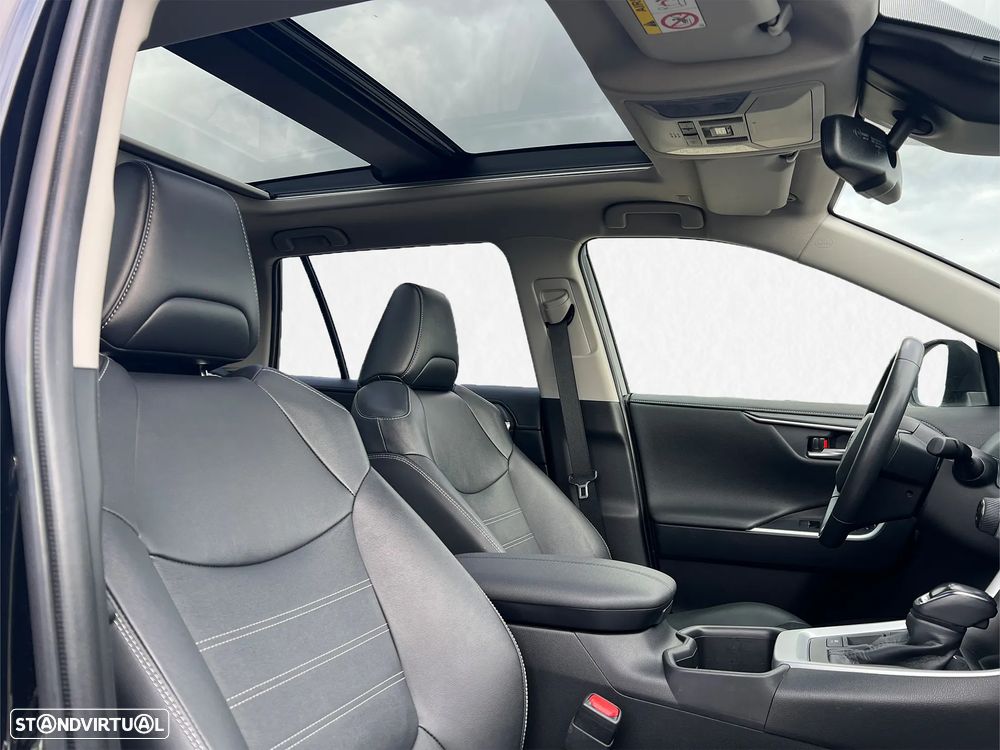 Toyota RAV4 2.5 HDF Exclusive - 15