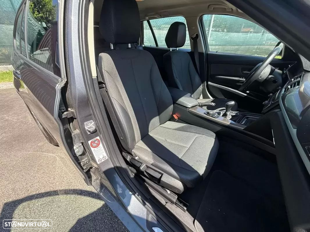 BMW 320 d Touring EfficientDynamics Line Sport - 14
