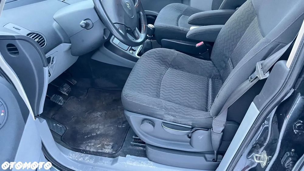 Renault Megane 1.6 16V 110 Paris - 23