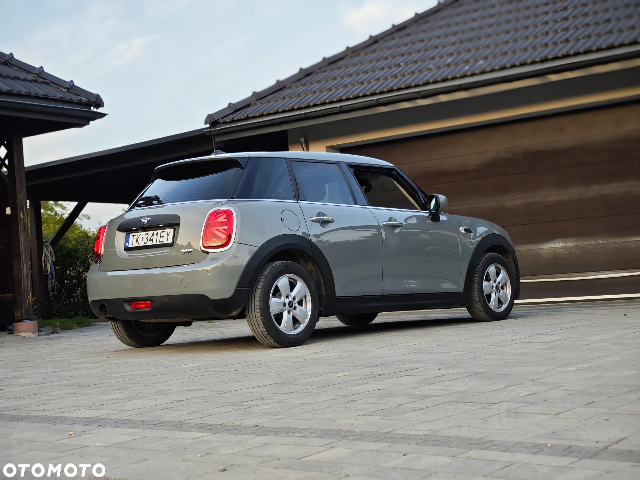 MINI ONE - 5