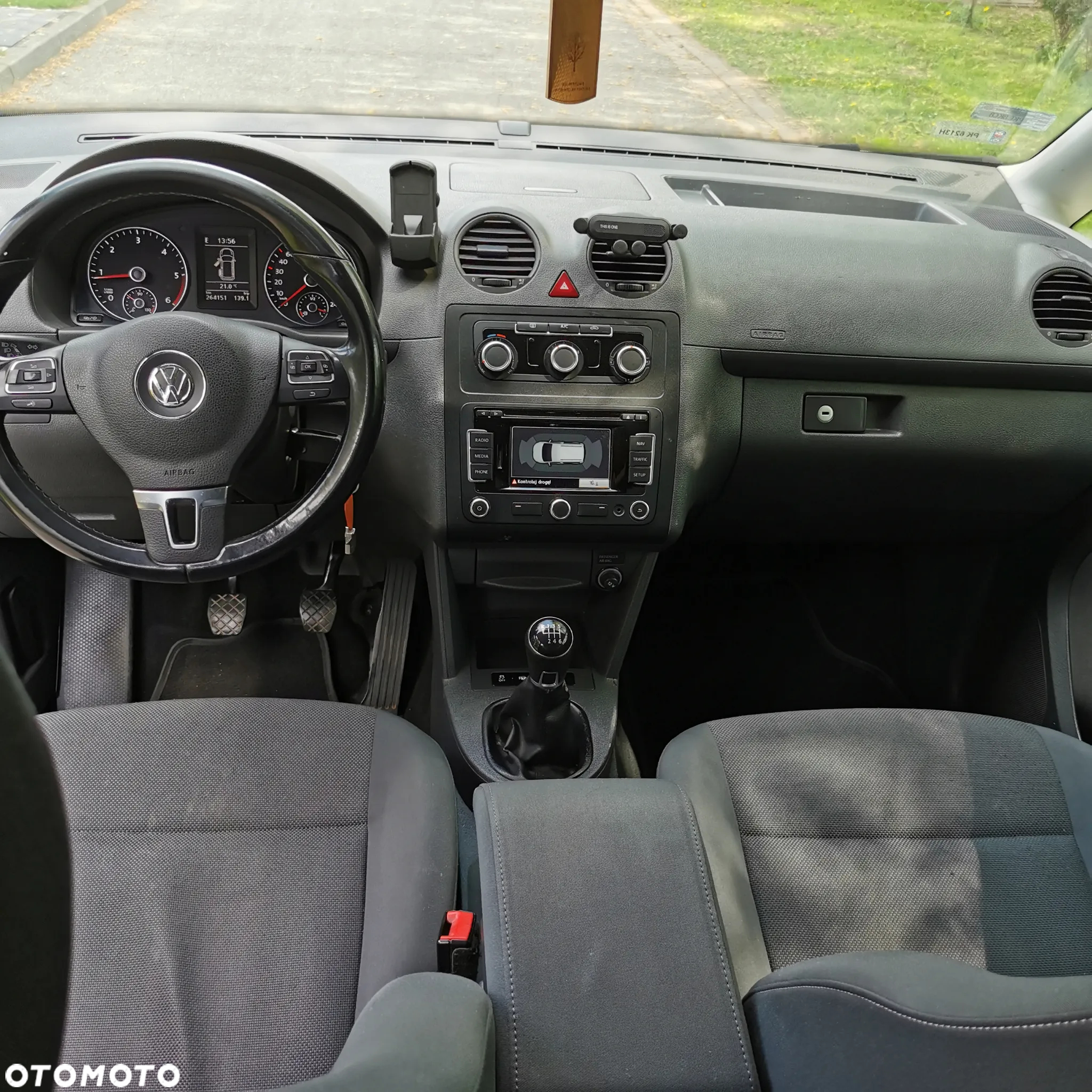 Volkswagen Caddy Maxi 2.0 TDI Comfortline - 3