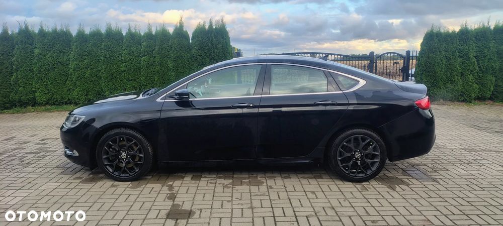 Chrysler 200 - 8