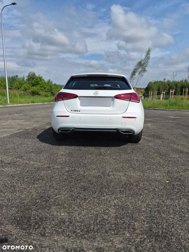 Mercedes-Benz Klasa A 180 d 7G-DCT Edition 2020 - 7