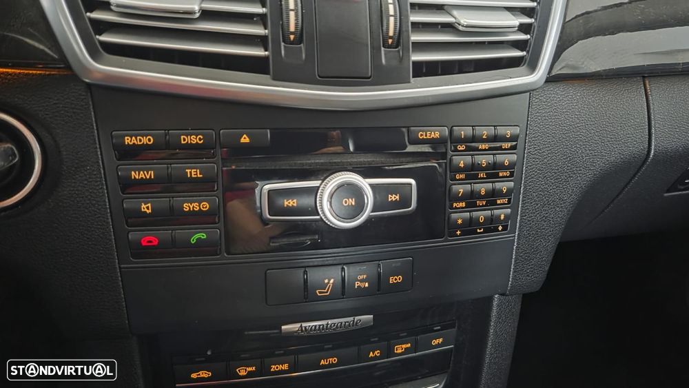 Mercedes-Benz E 220 CDi Avantgarde BlueEfficiency Auto - 18