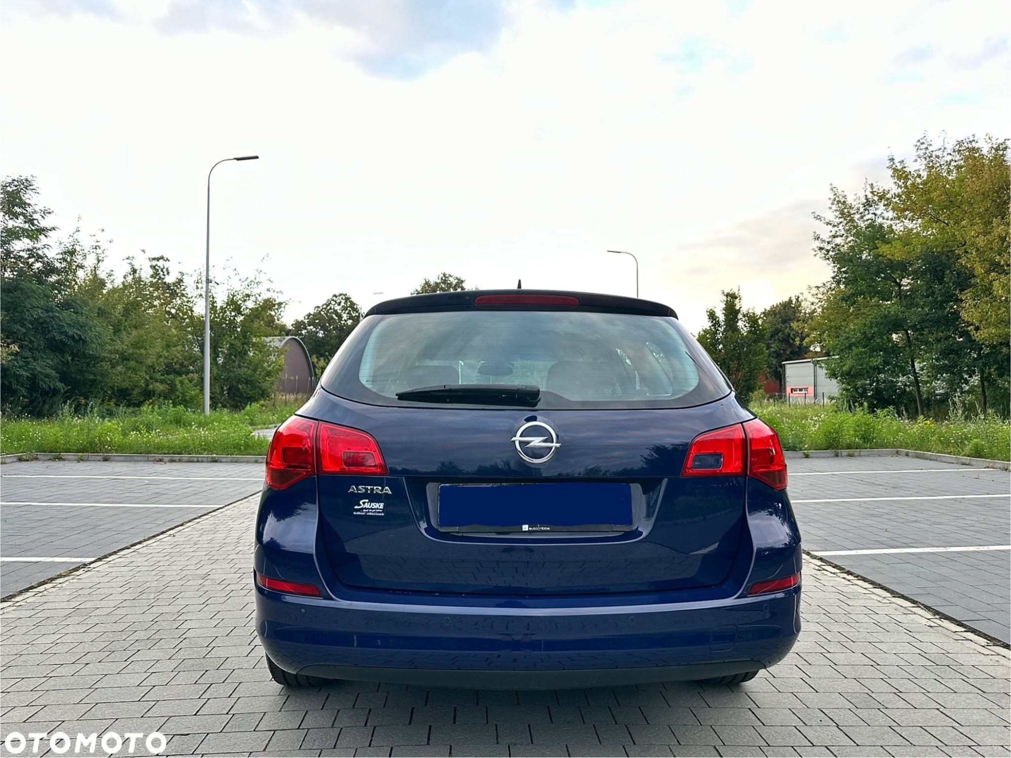 Opel Astra 1.6 - 12