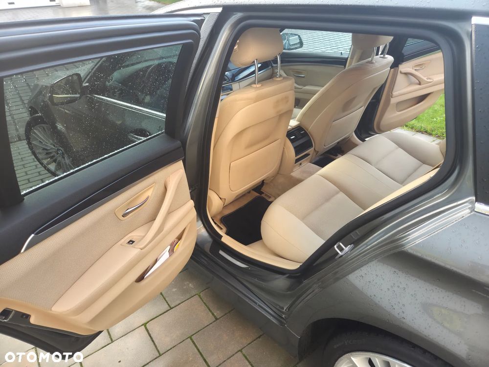 BMW Seria 5 520d - 6
