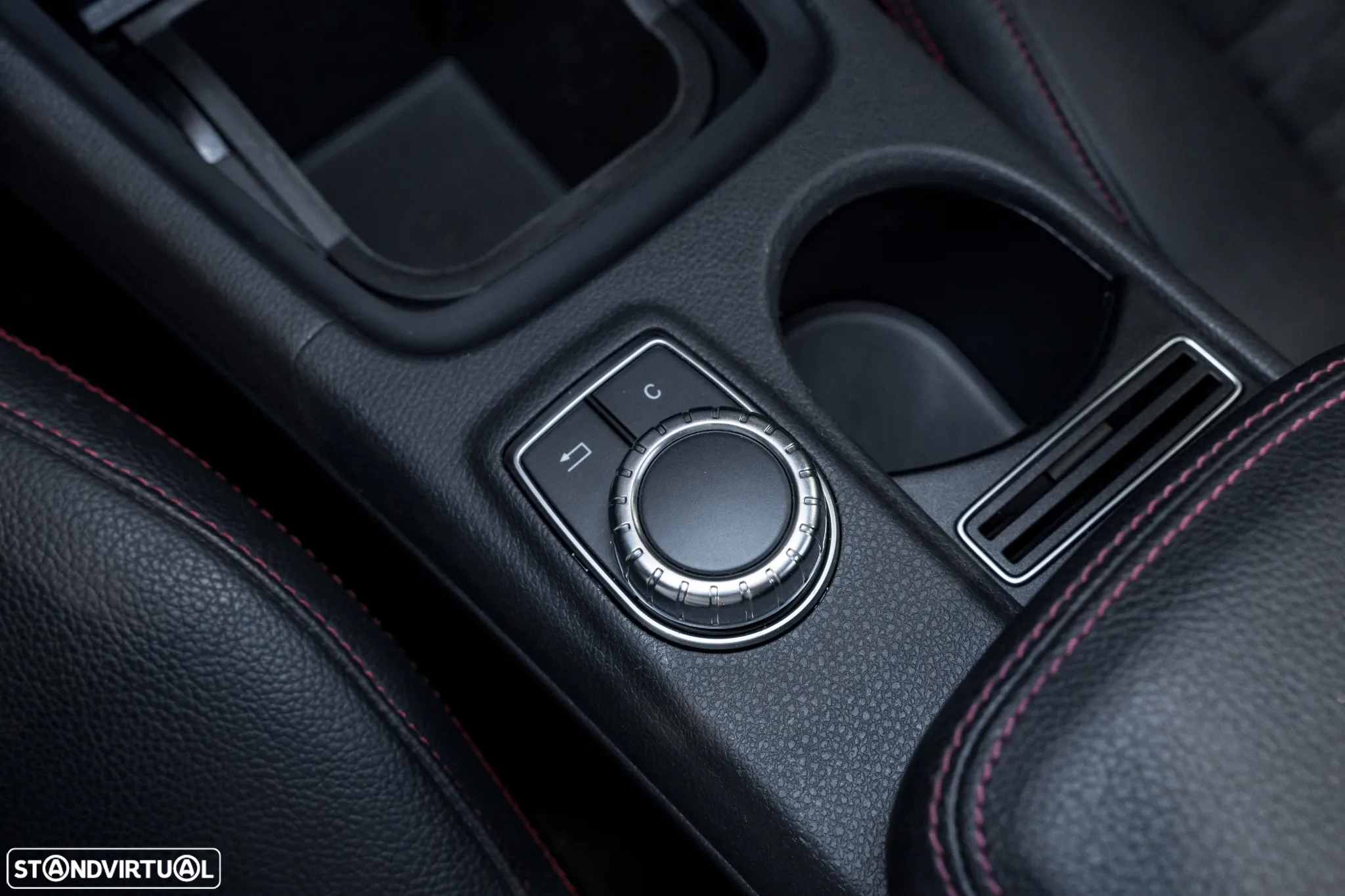 Mercedes-Benz A 180 7G-DCT AMG Line - 18