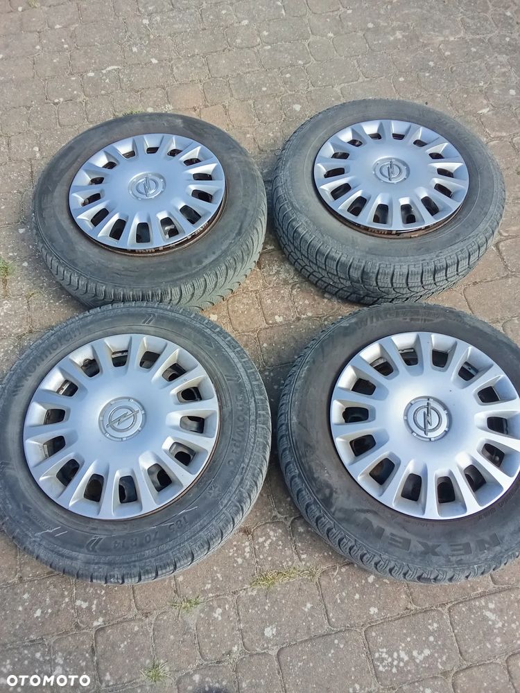 Opel Corsa 1.2 16V Essentia - 22