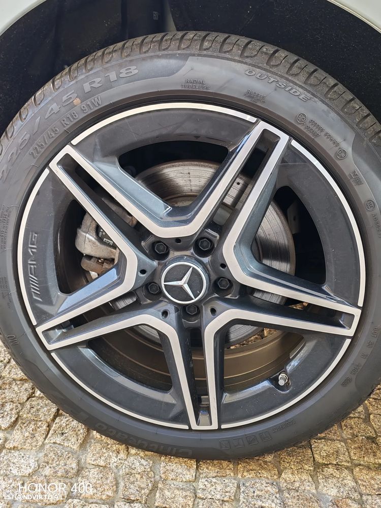 Mercedes-Benz A 250 e AMG Line - 5