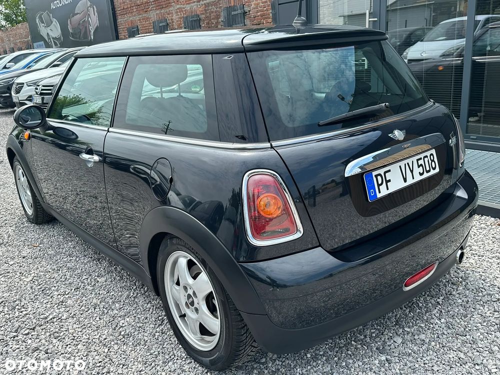 MINI ONE Standard - 11