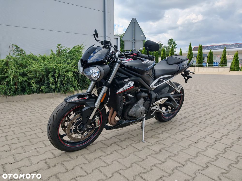 Triumph Street Triple - 19