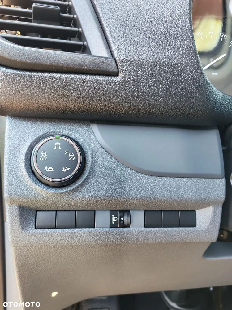 Peugeot Expert 2.0 L1 EAT8 - 21