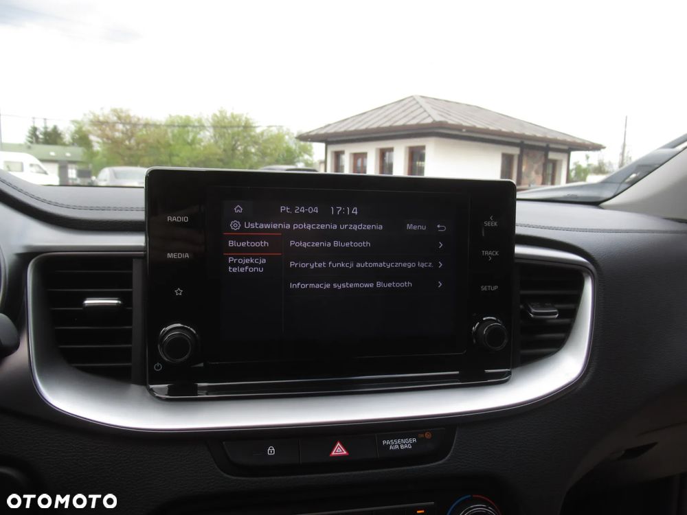 Kia Ceed 1.5 T-GDI M - 23