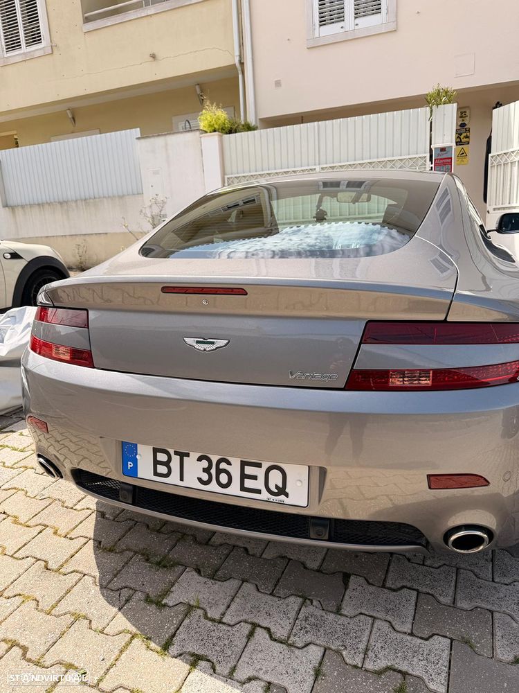 Aston Martin Vantage Coupe Sportshift - 4