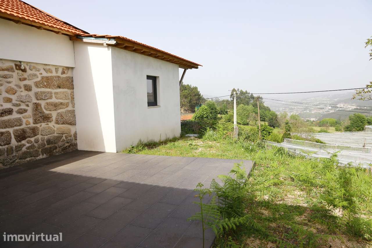 Moradia Isolada T2 Venda em Lustosa e Barrosas (Santo Estêvão),Lousada - Grande imagem: 4/15