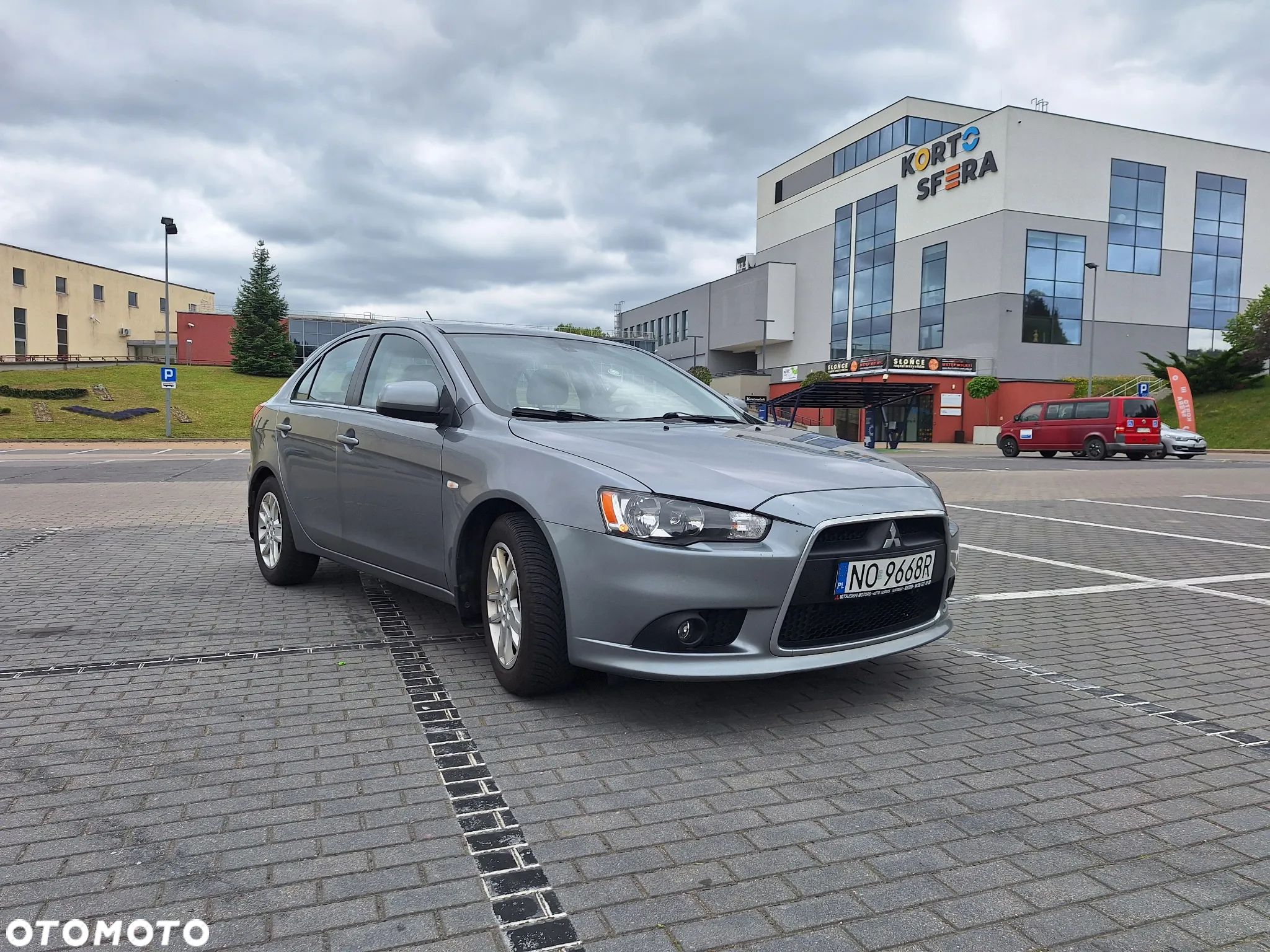 Mitsubishi Lancer - 1