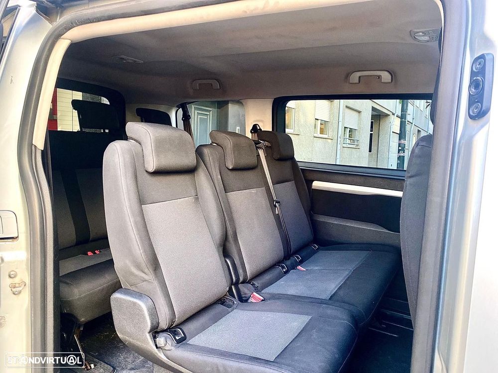 Peugeot Traveller 2.0 BlueHDi L2H1 Business Standard - 29
