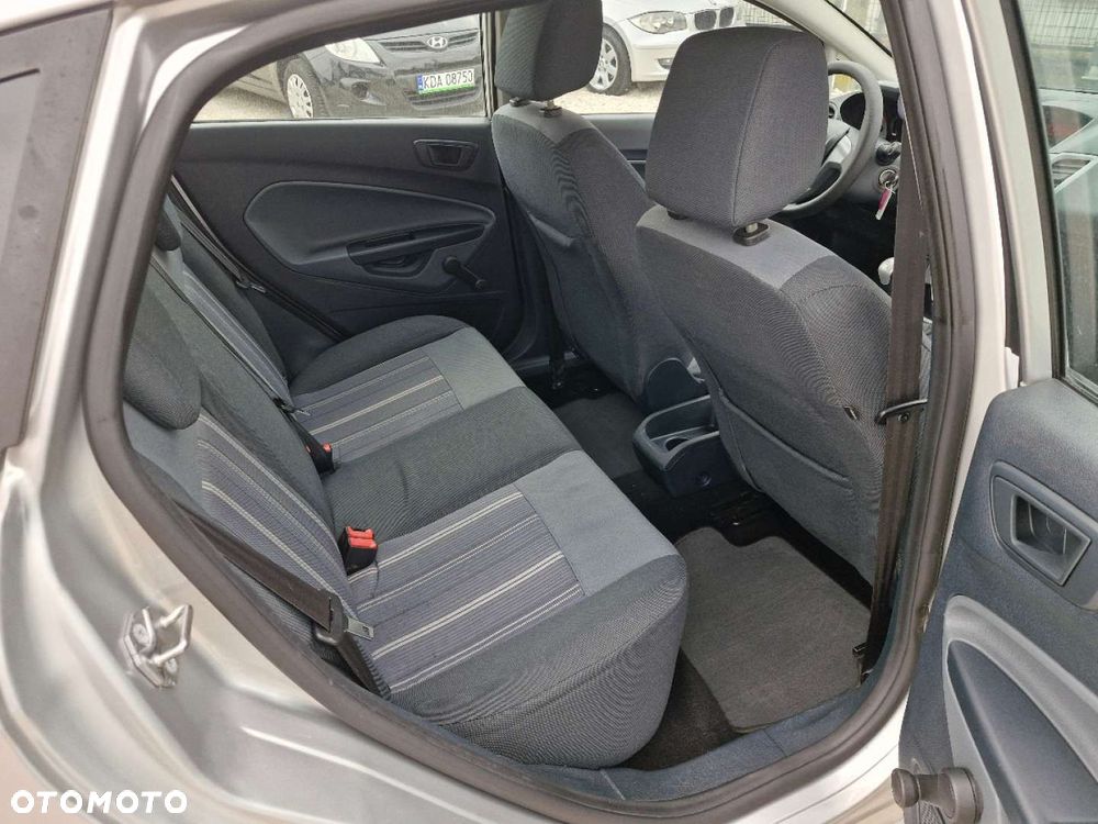 Ford Fiesta - 18