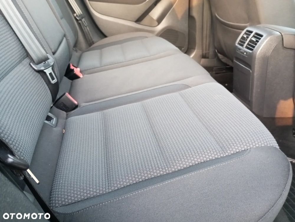 Volkswagen Golf - 21