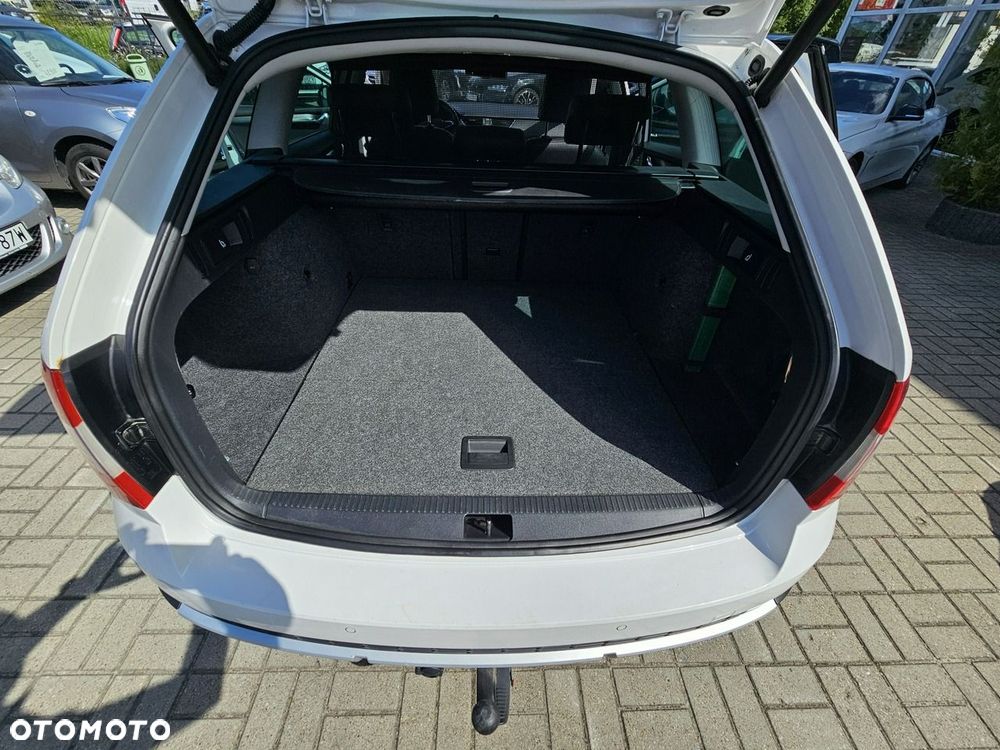 Skoda Octavia 2.0 TDI 4x4 DSG Scout - 34