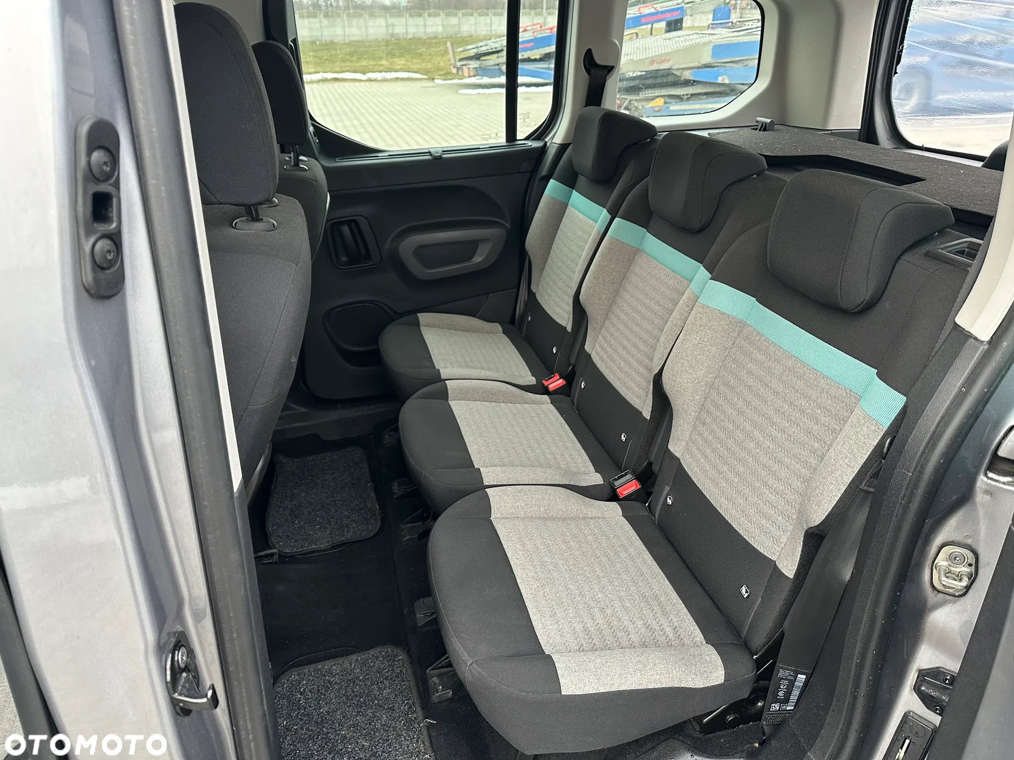 Citroën Berlingo Multispace PureTech 110 90 Jahre - 10