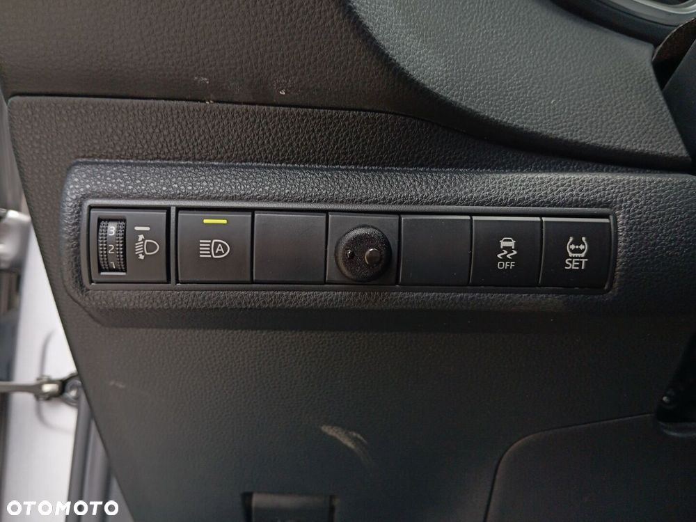 Toyota Corolla 1.8 Hybrid Comfort - 17