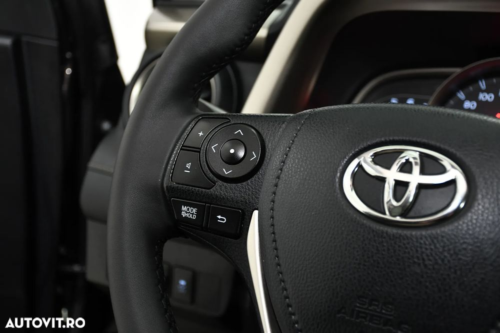 Toyota RAV4 2.0 D-4D 2WD Executive - 20
