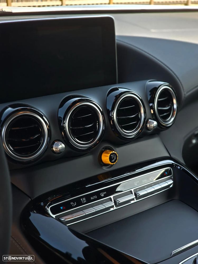 Mercedes-Benz AMG GT R Roadster - 12