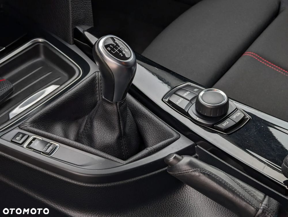 BMW Seria 3 316d Sport Line - 31