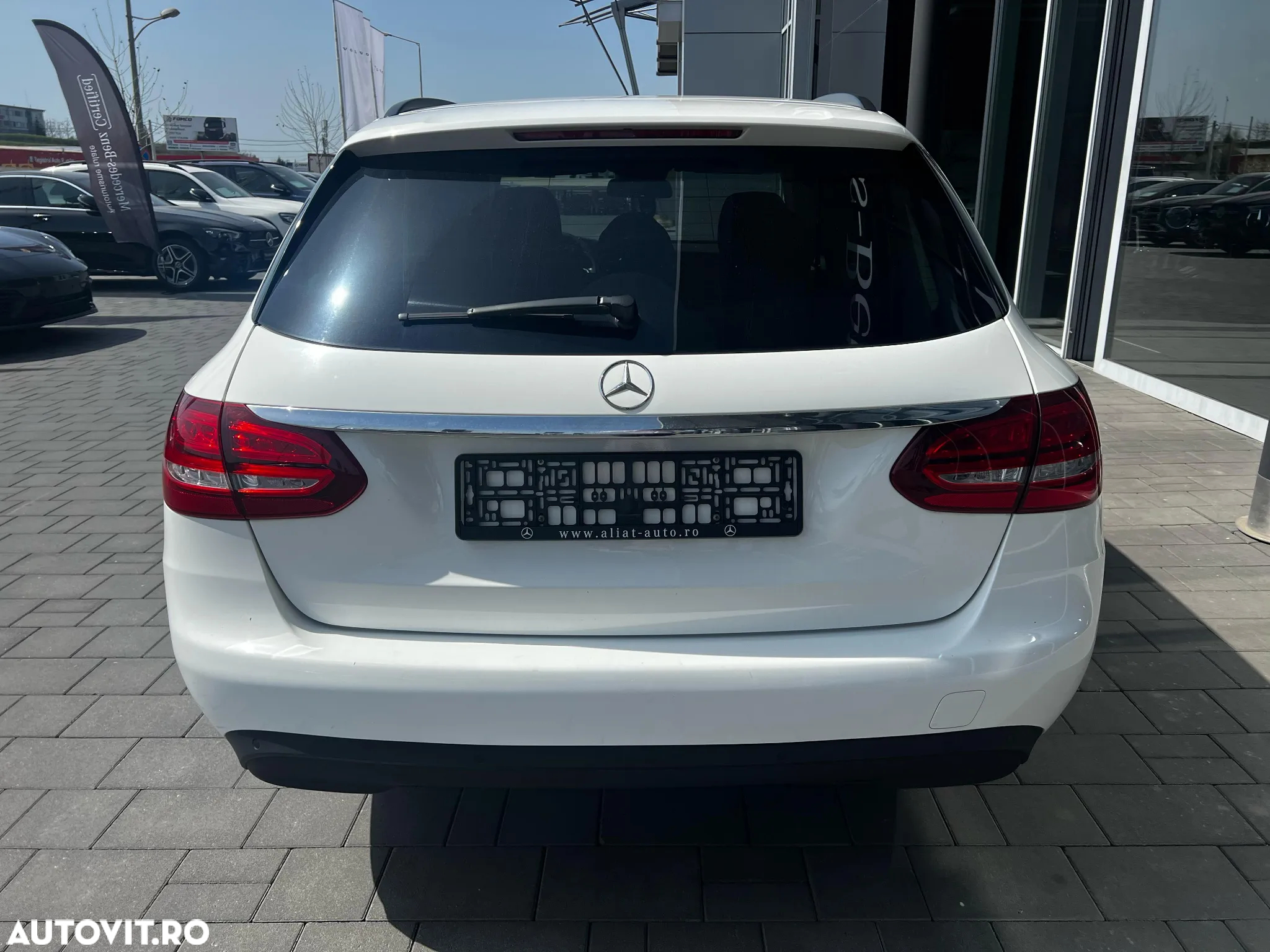 Mercedes-Benz C - 4