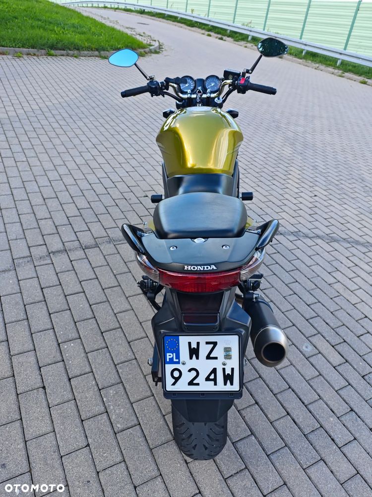 Honda CBF - 4