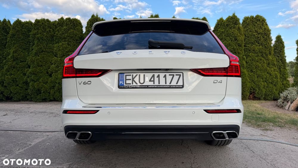 Volvo V60 D4 AWD Momentum Pro - 6