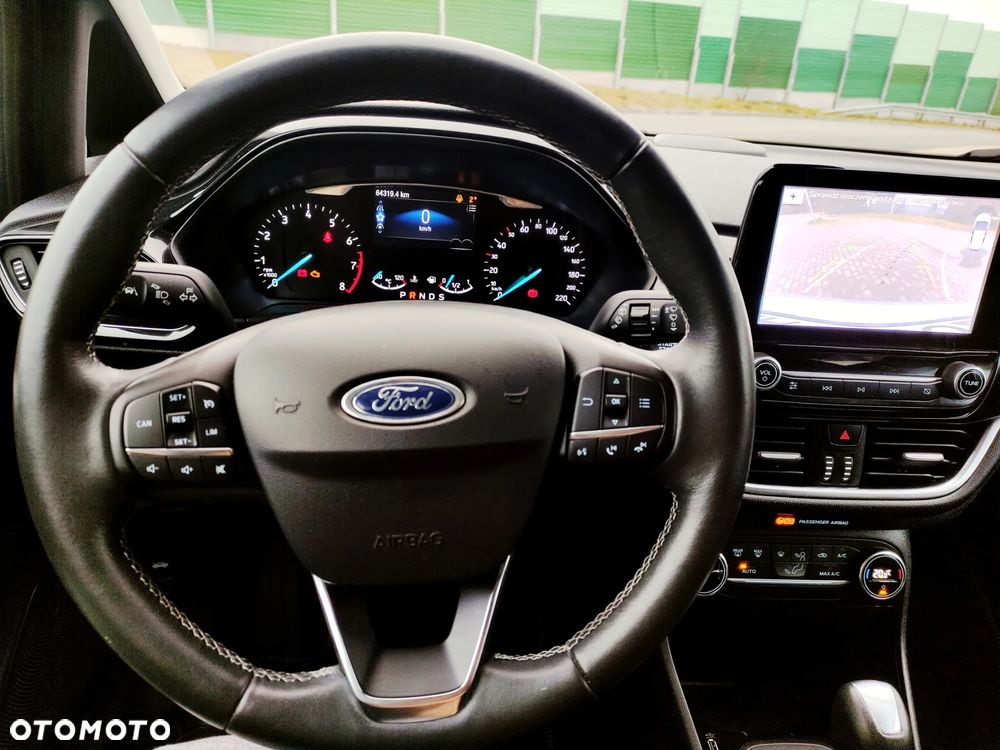 Ford Fiesta 1.0 EcoBoost Powershift Titanium - 9