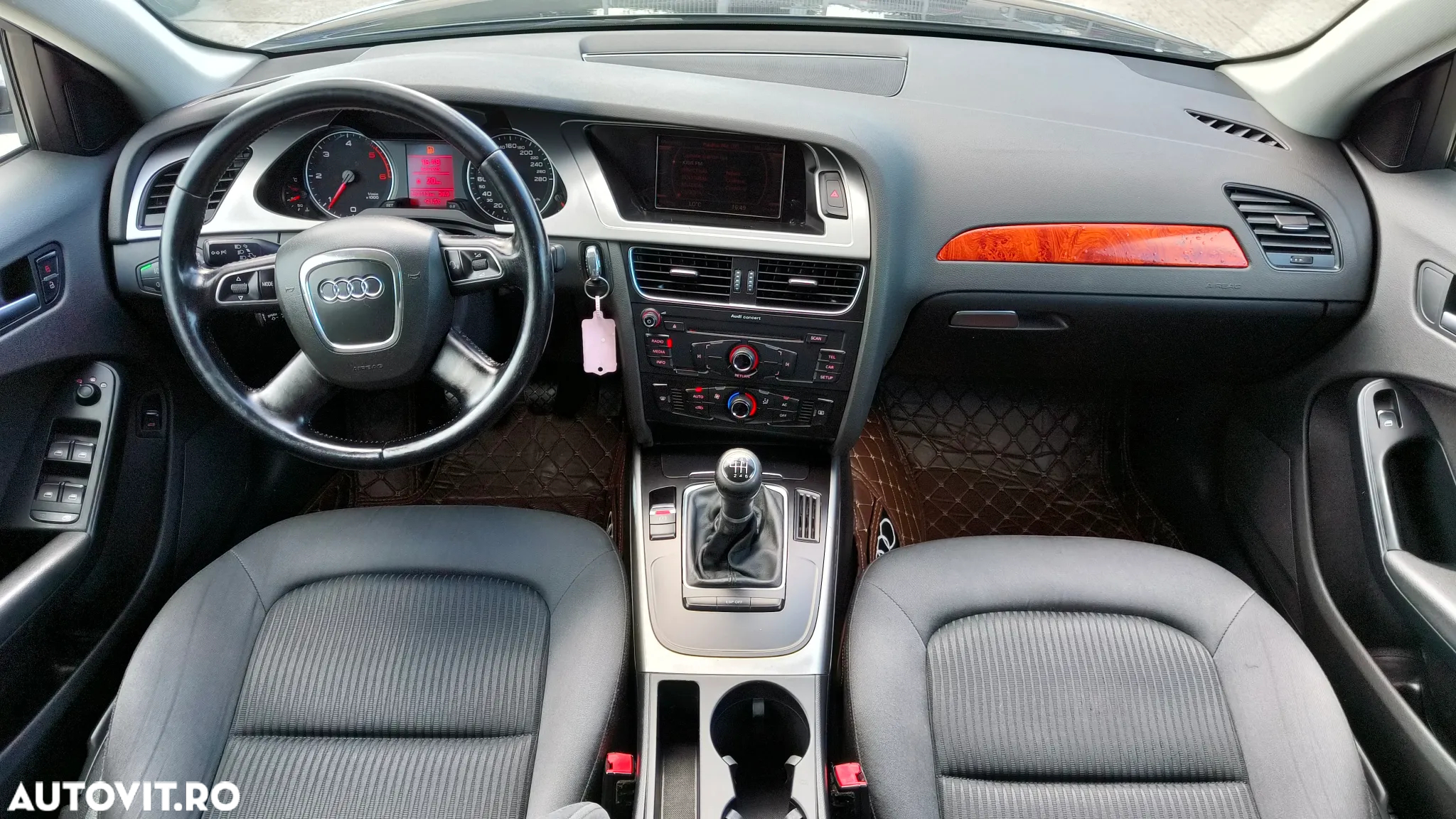 Audi A4 2.0 TDI Avant - 8