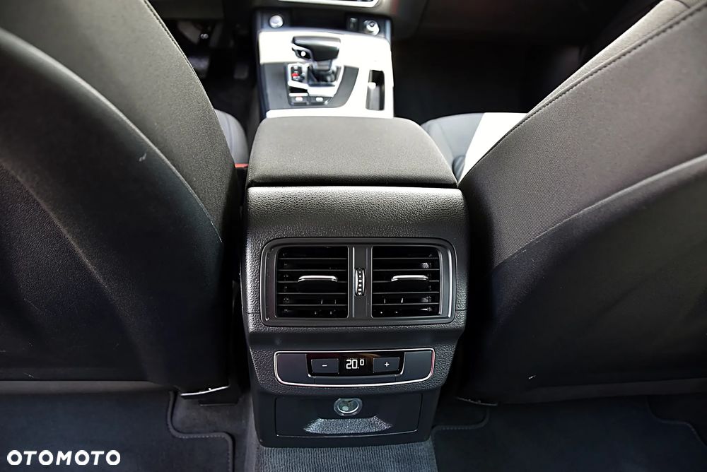 Audi Q5 35 TDI Quattro S tronic - 24