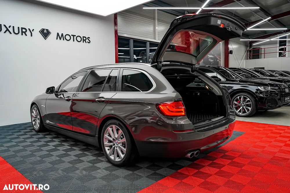 BMW Seria 5 525d Aut. Luxury Line - 24