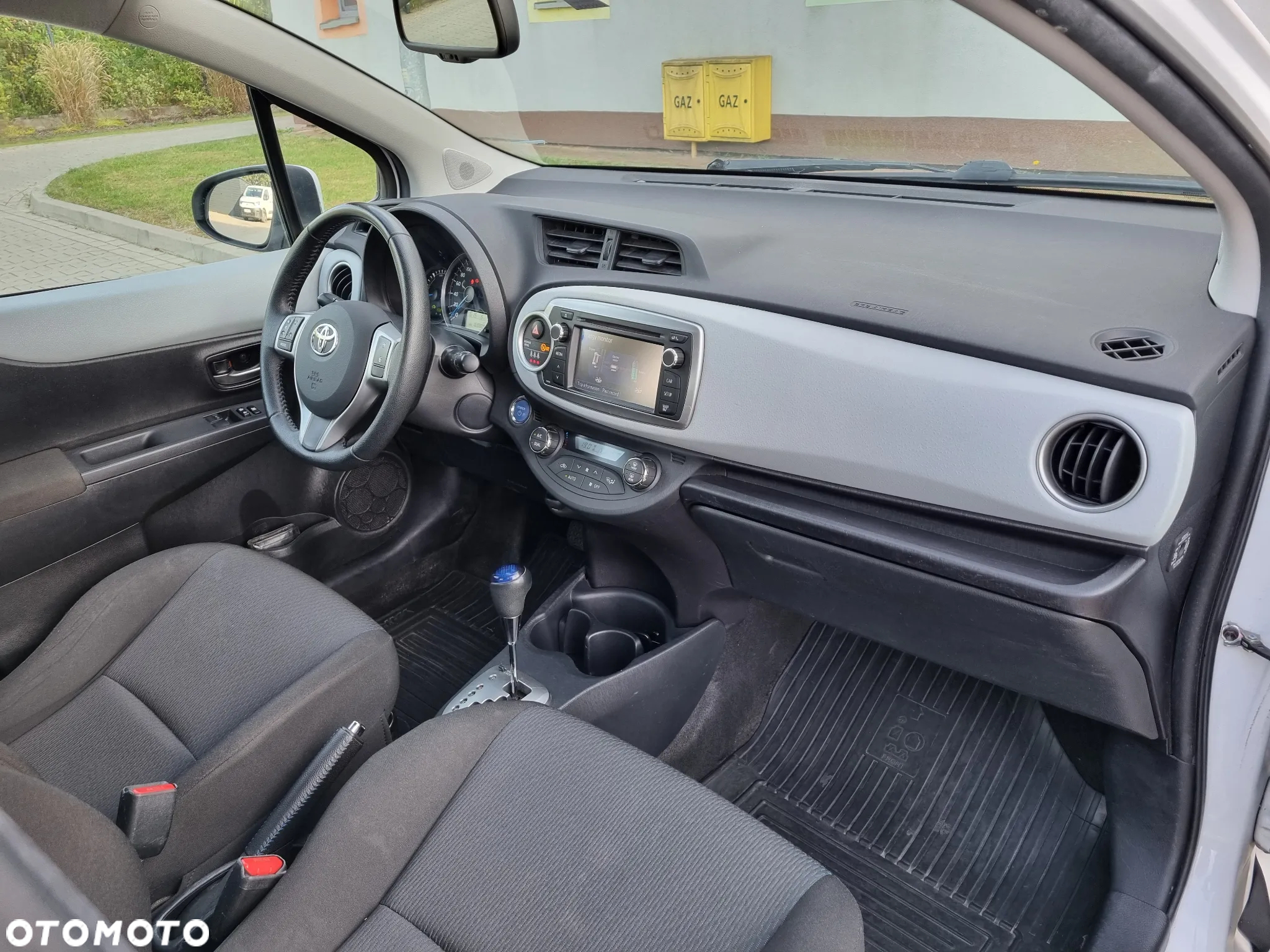 Toyota Yaris Hybrid 1.5 VVT-i Style - 24